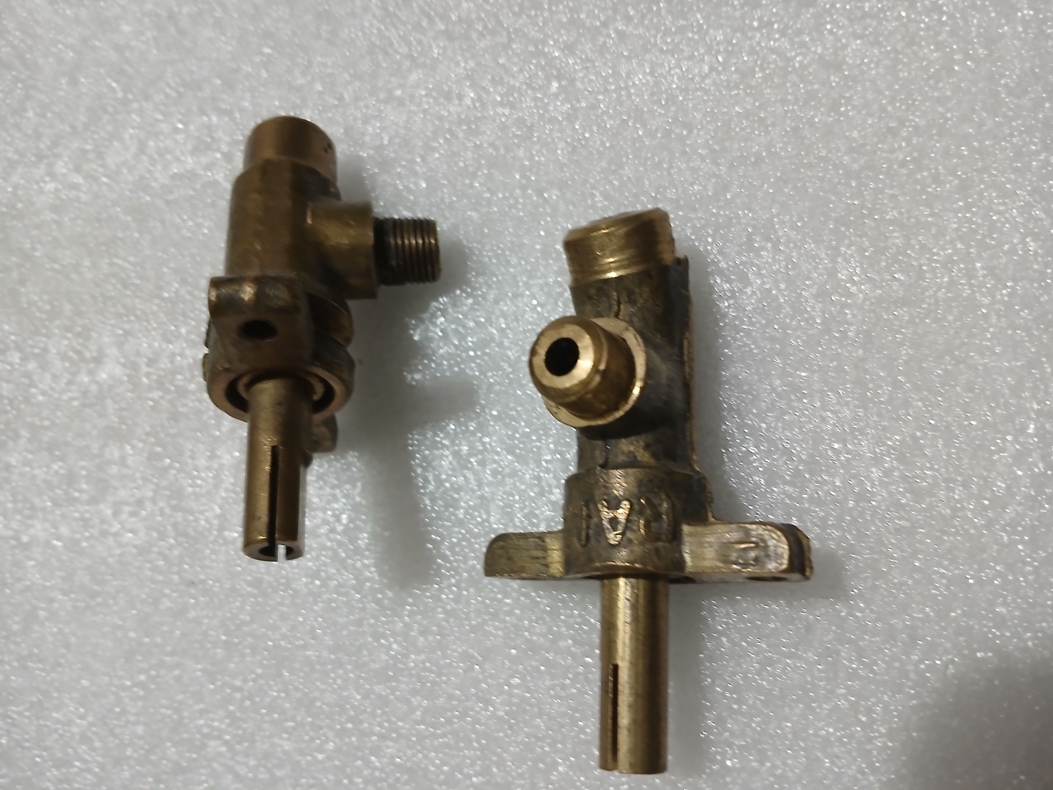 Gas stove cock valve