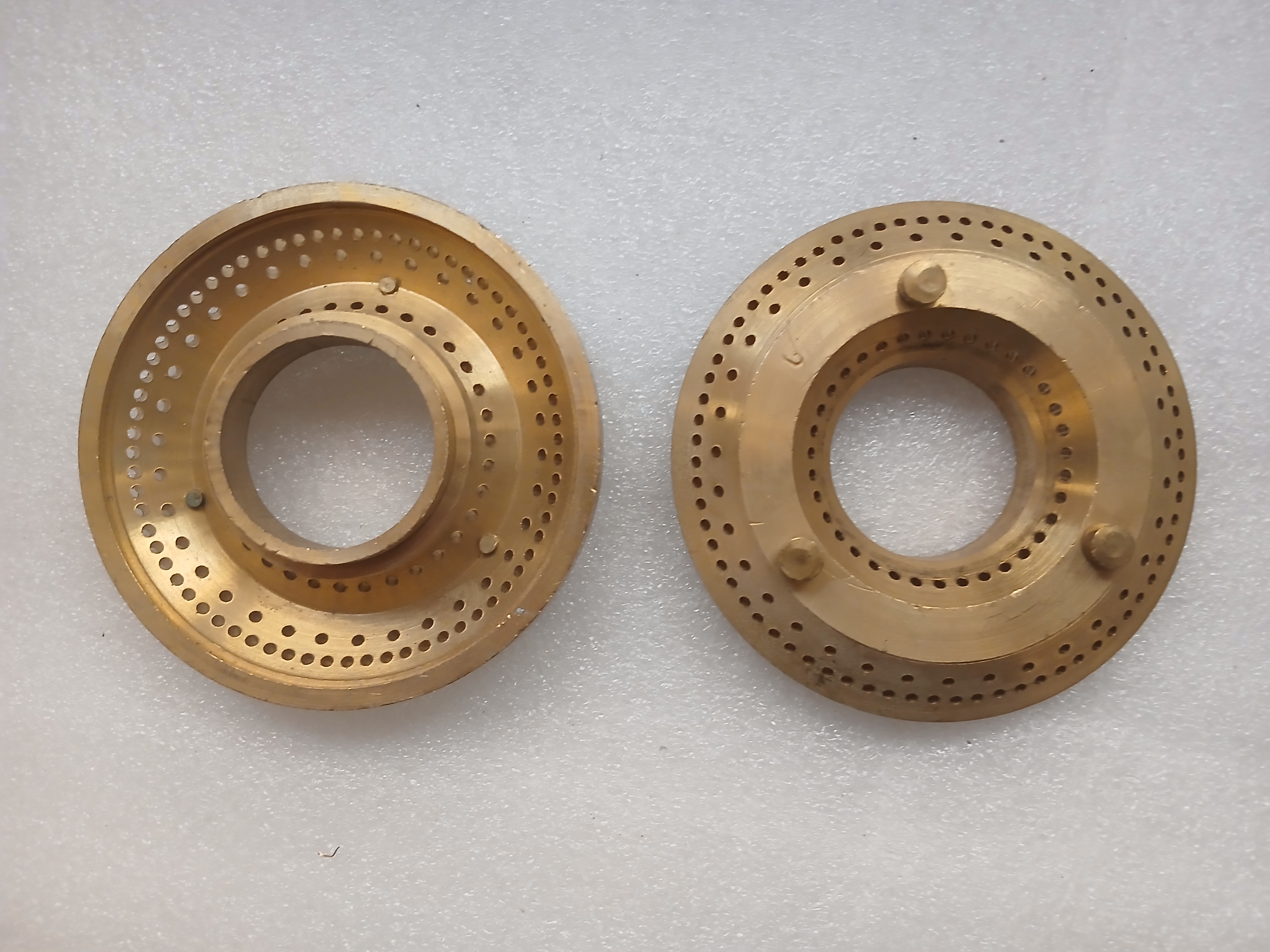 BRASS BURNER MEDIUM PIN- (140GMS)
