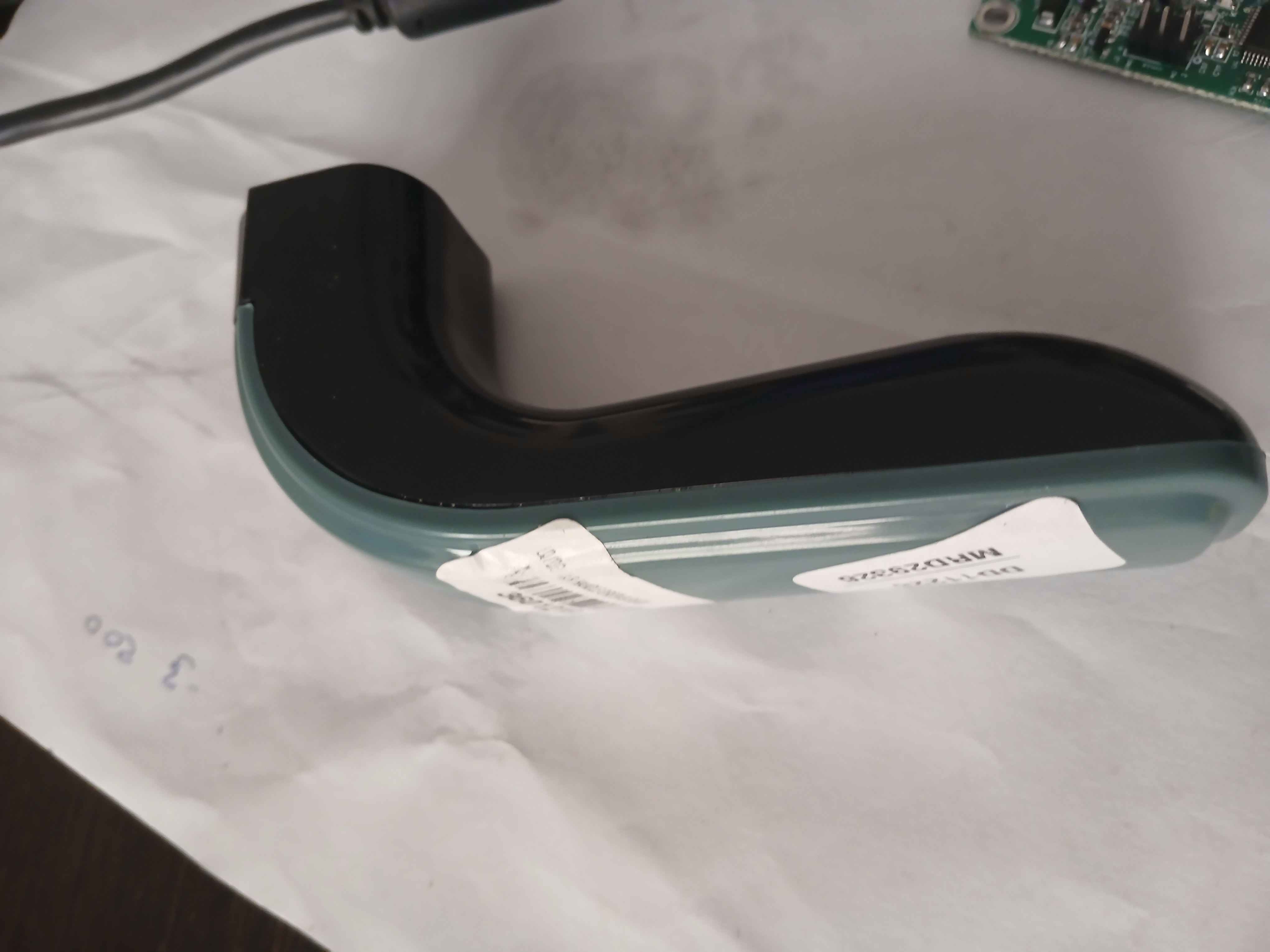 handle green & black